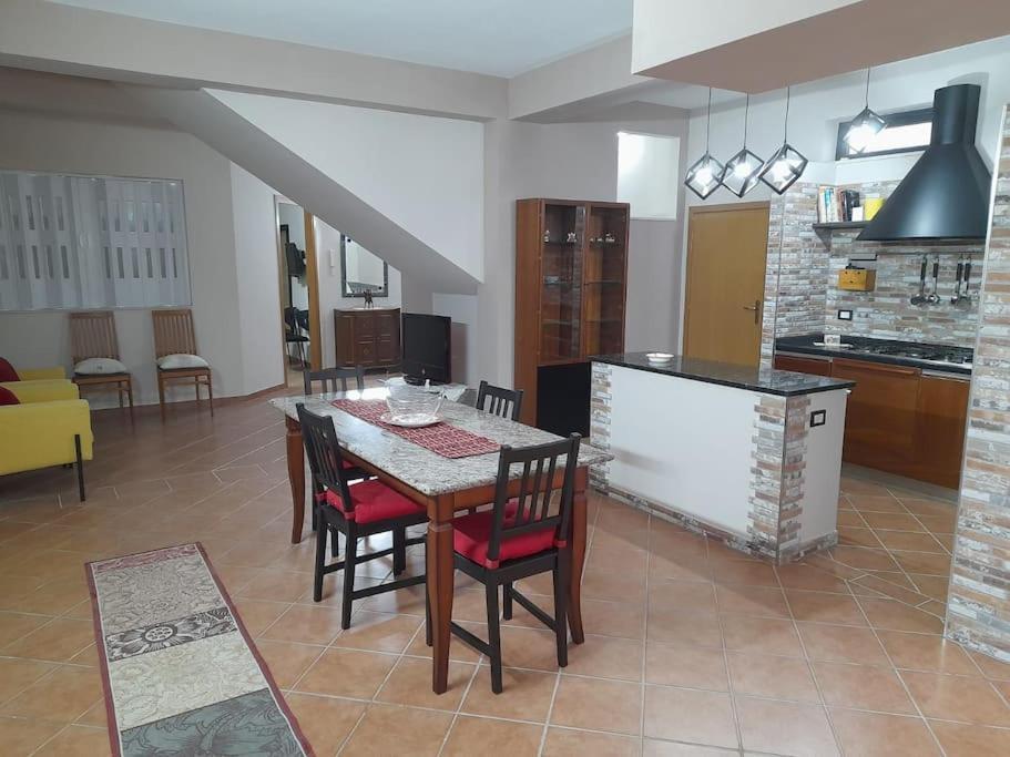 Casa Vacanze A 2 Minuti Dal Mare Avola Buitenkant foto